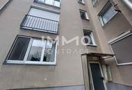 Erstbezug nach schöner Renovierung. Sehr aparte 2-Zimmer- Wohnung mit 12m² Loggia