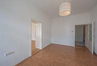 ++NEU++ renovierungsbedürftige 2-Zimmer ALTBAU-WOHNUNG in sehr guter Lage!