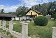 Charmantes Einfamilienhaus mit Pool auf Pachtgrund in ruhiger Donau-Lage
