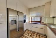 Bungalow mit Wintergarten, Pool und Doppelgarage!