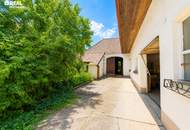 Landhaus mit uneinsehbarem Innenhof, Stadl & großem Grundstück