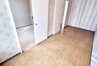 Noch keine Schönheit – aber viel Potenzial! Raumwunder - Selbst Gestalten! Sanierungsbedürftige Altbauwohnung! U-Bahn ums Eck + Traumhaft renoviertes Altbauhaus + Optimalste Infrastruktur und Anbindung!