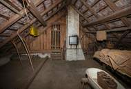 Sanierungsbedürftiger Bauernhof mit großem Grundstück