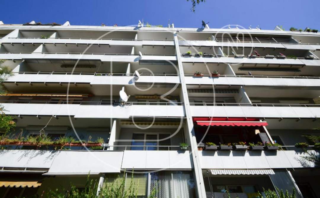 Charmante 2-Zimmer-Wohnung mit großer Loggia!