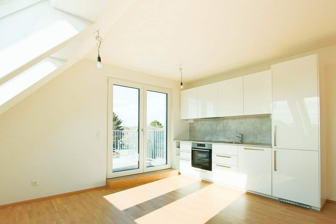 Traumhafte DG-Wohnung in Ruhelage, 2 Terrassen und Grünblick | optionale Dachterrasse