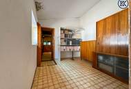 Einzigartiges Bauernhaus (Oldtimer-Charme) mit großem Grundstück, langgezogenem Hof, 2 Wohnungen, Swimmingpool – ideal für Liebhaber.