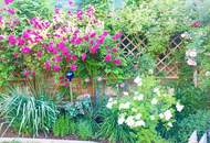 GARTENPARADIES MIT EINFAMILIENHAUS-FLAIR!