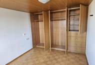Renovierte 2-Zimmer-Wohnung mit neuer Küche und schöner Bergsicht