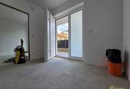 FRÜHLINGSAKTION! BELAGSFERTIG PLUS! INKLUSIVE VERFLIESUNG, PARKETT UND MALEREI. CARPORT. 5 ZIMMER. 2 BALKONE. 2 TERRASSEN. PROVISIONSFREI für den Käufer.