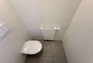 Einziehen &amp; wohlfühlen: Renovierte Wohnung mit Parkplatz