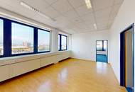 Helle Bürofläche mit durchdachter Raumaufteilung