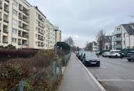 Modernisierte Studenten- oder Singlewohnung mit Loggia ins Grüne