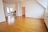 VIKTORGASSE, FERNBLICK, 84 m2 Dachgeschoß mit 30 m2 Terrasse, 2 Zimmer, Wohnküche, 2 Bäder, Parketten, U1-Nähe