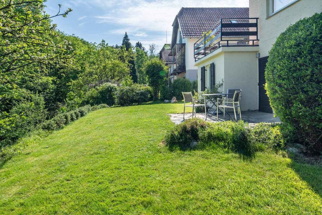 Ruhelage! Grundstück mit Altbestand und Blick auf den Wald