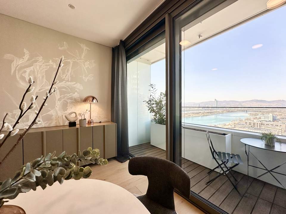 Danube Flats | Möblierte 1,5-Zimmer-Wohnung im 17. Stock | Fitness | Pool | Kellerabteil | U1