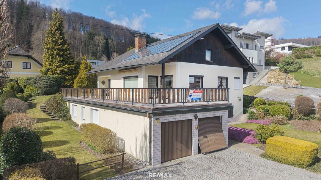 Ein- oder Zweifamilienhaus in Bestlage „Am Huemerhof“ mit traumhaftem Traunseeblick