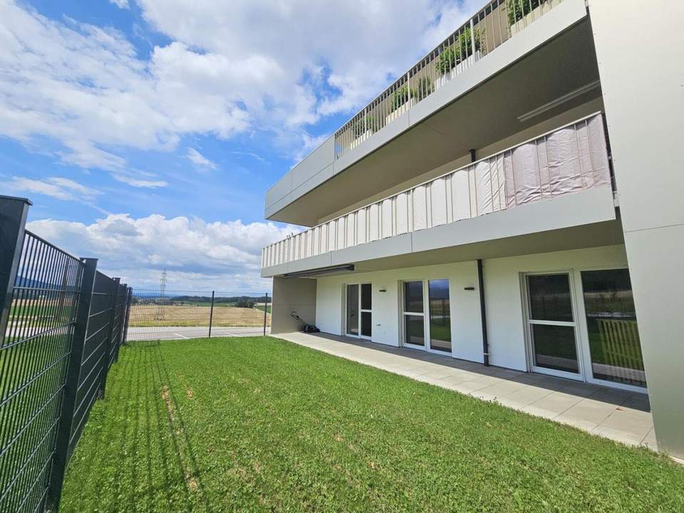 Neuwertige, sonnige 4-Zimmer Whg. mit Terrasse und Eigengarten