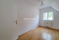 TOP Innenstadtlage: 3 - Zimmer- DG- Wohnung im Altbau | Sackstraße 14 Top 26