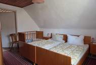 Ein nettes kleines Haus mit großzügigem Grund in sonniger Lage im Ortsteil von Mooslandl!