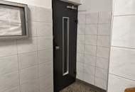 Koffer packen, einziehen: Helle bezugsfertige Wohnung mit Loggia & PKW-Stellplatz nahe Schönbrunn