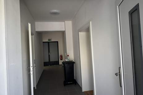 Anlageobjekt mit guter netto Rendite (ca. 5%) in Wr. Neustadt! ausgezeichnete Vermietbarkeit!, Wohnung-kauf, 1.090.000,€, 2700 Wiener Neustadt(Stadt)