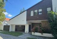 "Einfamilienhaus mit 1110m² Grund mitten im Ort!"