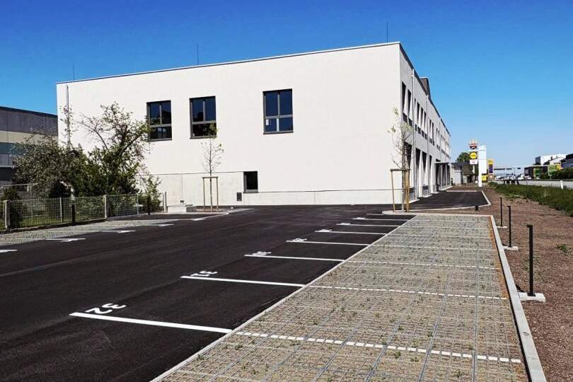 Geschäftslokal in Welser TOP-Lage unmittelbar an der B1 – Erstbezug!!, Gewerbeobjekt-miete, 4600 Wels(Stadt)
