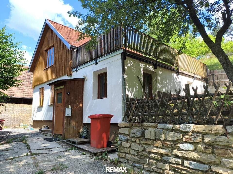 Natur & Ruhe genießen – Einfamilienhaus am Waldrand in 3594 Nondorf -Terrasse und Garten