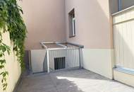 Ruhiges gelegenes Zuhause mit geschützter Terrasse und hoher Privatsphäre im Souterrain.