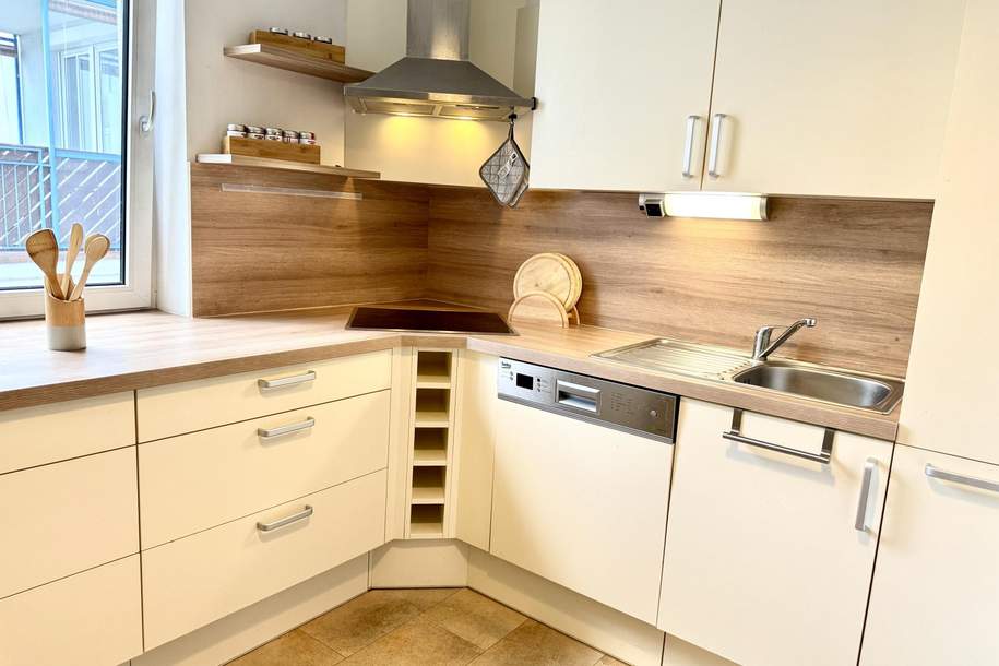 Helle, teilmöblierte Eigentumswohnung mit sonnigem Balkon und Tiefgaragenparkplatz., Wohnung-kauf, 235.000,€, 4209 Urfahr-Umgebung