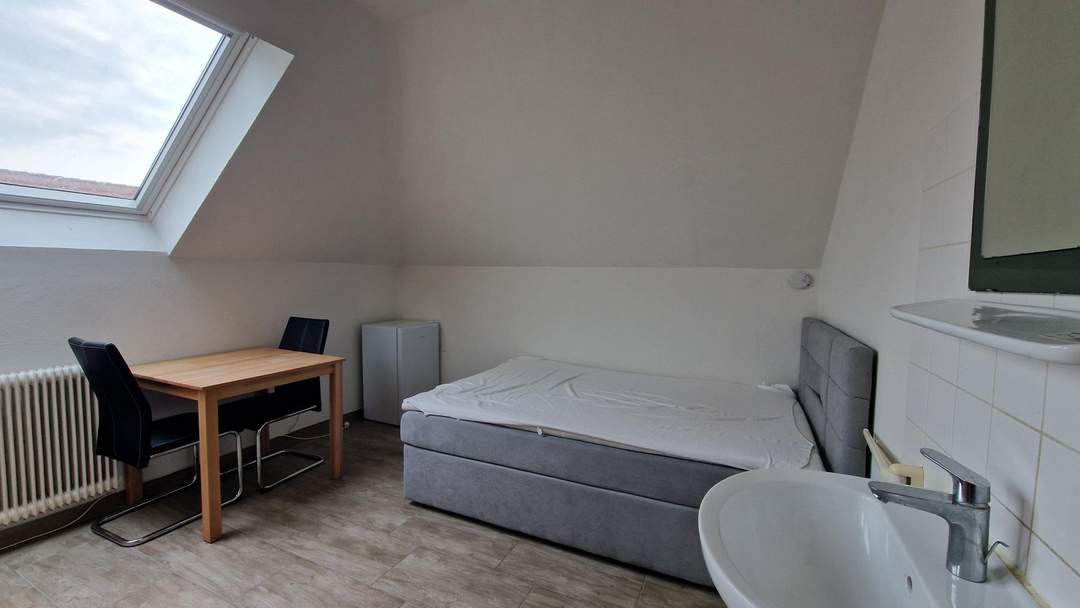 Möbliertes Zimmer zu mieten - Waltendorfer Hauptstraße