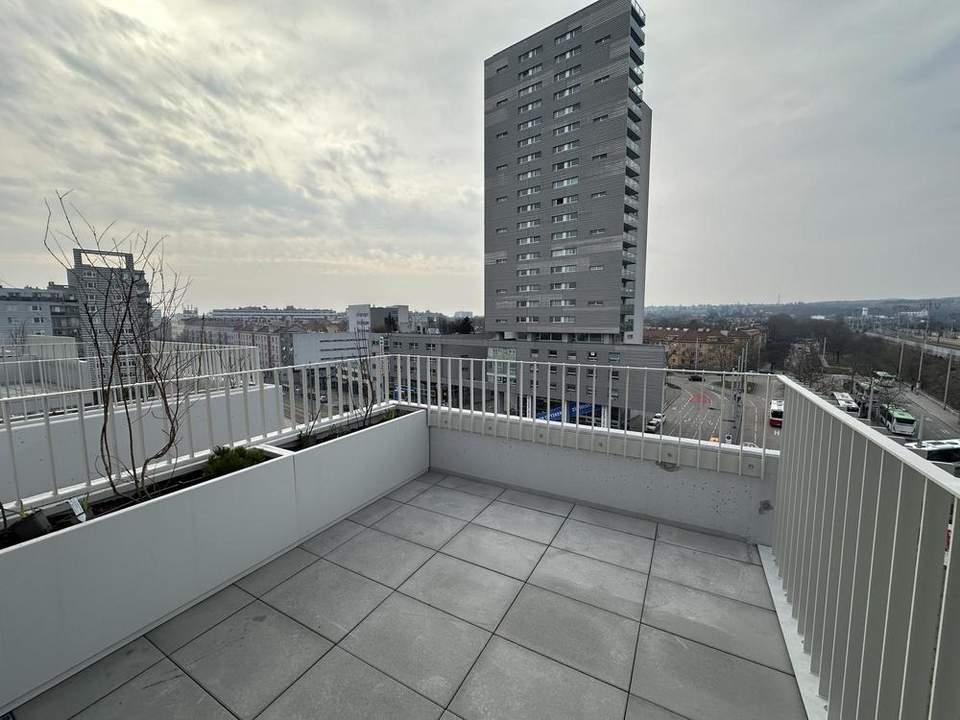 ZU HAUSE DIREKT AN DER U3