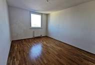 Helle 3-Zimmer-Wohnung mit Loggia - WG geeignet!