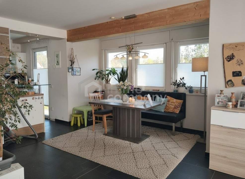 Wohnhaus mit Garten, Terrasse &amp; viel Potenzial!!