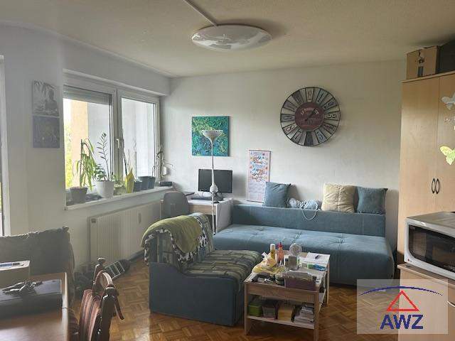 Stadtnahe 2-Zimmer-Wohnung mit Loggia: perfekt für Singles oder Anleger!