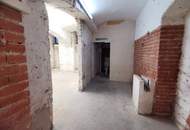 UNBEFRISTET - Lager mit 2 Räumen und WC im Kellergeschoss eines Altbauhauses, elektrifiziert, ungeheizt
