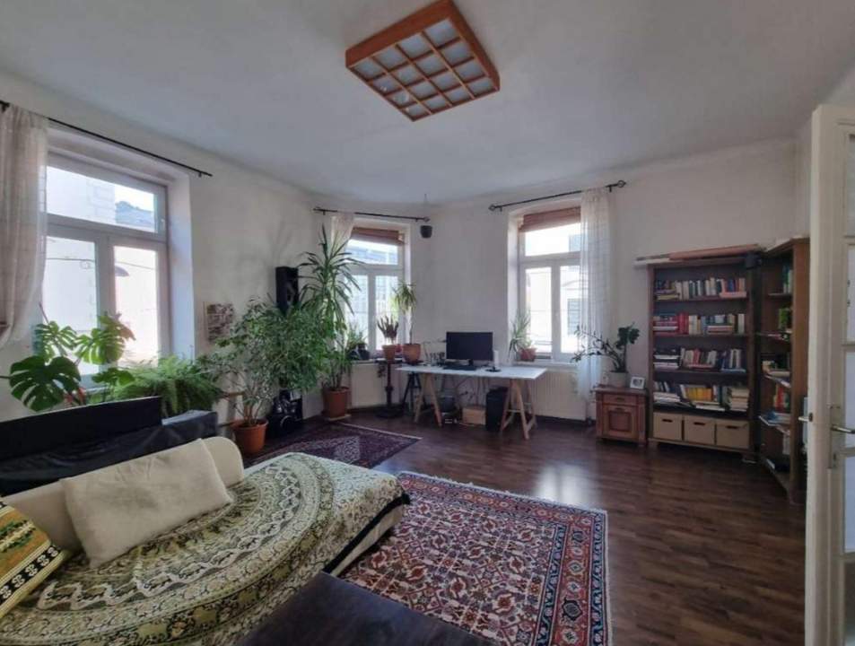 " 3-Zimmer-Altbauwohnung mit moderner Wohnküche & Schwedenofen nahe Yppenplatz!"