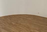 15378 Schlafzimmer mit großem Schrankraum!