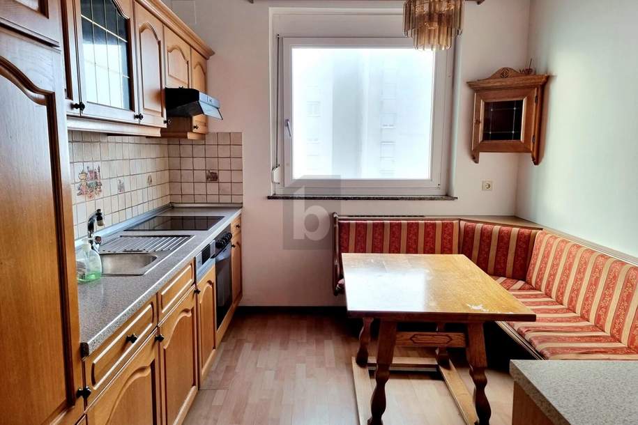 KAPITALANLAGE MIT LICHT, UMBAUOPTION UND EIGENEM TIEFGARAGENSTELLPLATZ, Wohnung-kauf, 115.000,€, 8053 Graz(Stadt)