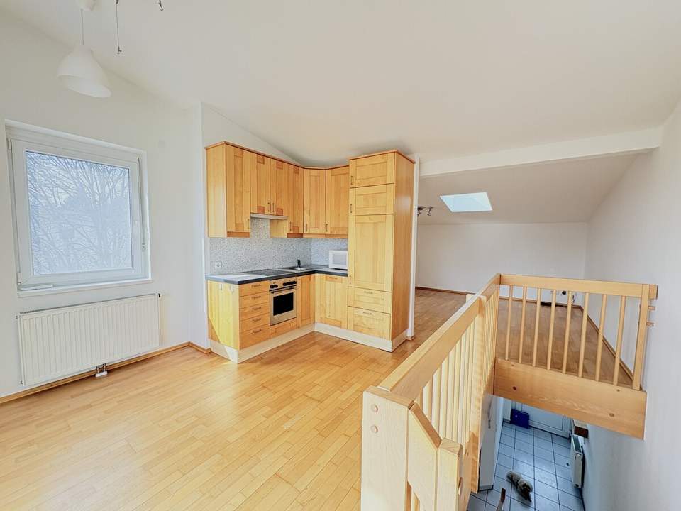 Modernes Wohnen auf 70 m2 mit zwei Ebenen, großer Terrasse, Klimaanlage, Carportplatz in Graz !!