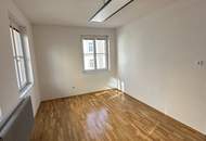 Großzügige 4er-WG nahe DPU mit sonnigem Balkon und Donaublick