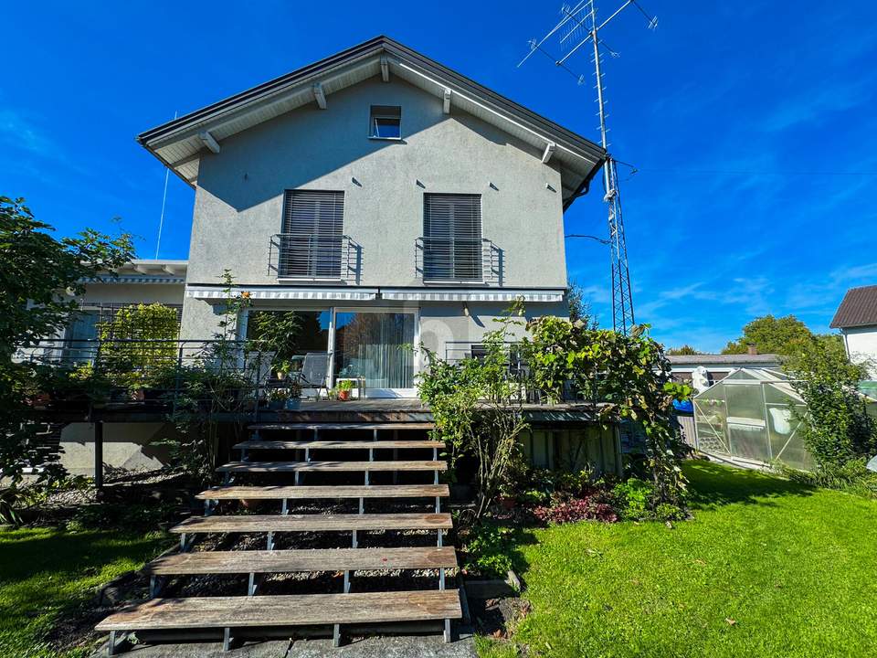 DREI EINHEITEN MIT GROßEM GARTEN IN RUHELAGE