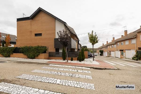 Renovierungs-/Sanierungsprojekt: Stark vernachlässigtes EFH-Reihenhausanteil wartet auf neues Leben, Haus-kauf, 215.000,€, 8530 Deutschlandsberg