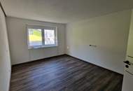 Großes Haus mit 2 Wohneinheiten und schönem Garten in ruhiger Lage in Neuhaus