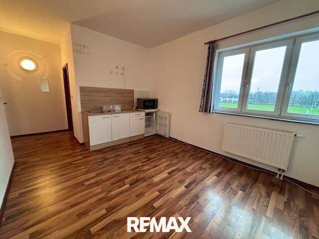 ANLEGERHIT – Mini-Apartment mit Badezimmer in zentraler Lage - Zimmer 20! Nähe BMW, SKF!!!