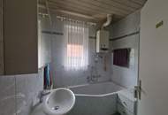 LIEBEVOLLES, TEILRENOVIERTES EINFAMILIENHAUS IN BEGEHRTER WOHNLAGE VON KÖNIGSTETTEN MIT HERRLICHEM FERNBLICK IN DEN WIENERWALD