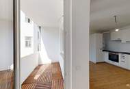 Helle, neu renovierte 2-Zimmer-Wohnung mit Loggia in Toplage beim Yppenplatz