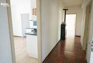 3 Wohneinheiten und ein Geschäftslokal mit vielen Lagerräumen auf 4.499m² Grund im Bauland Mischgebiet!
