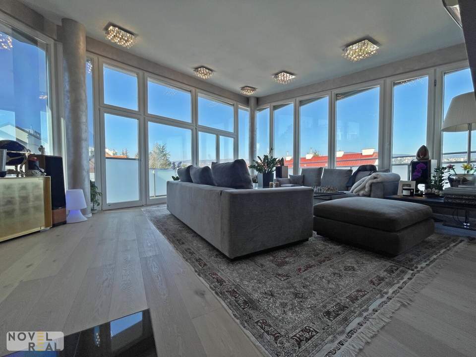 Vollmöblierter, exklusiver Dachterrassentraum mit atemberaubender Aussicht!