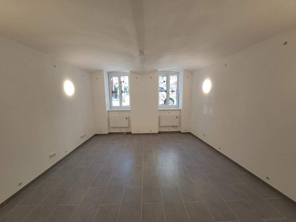 Büro, vor 3 Jahren saniert
